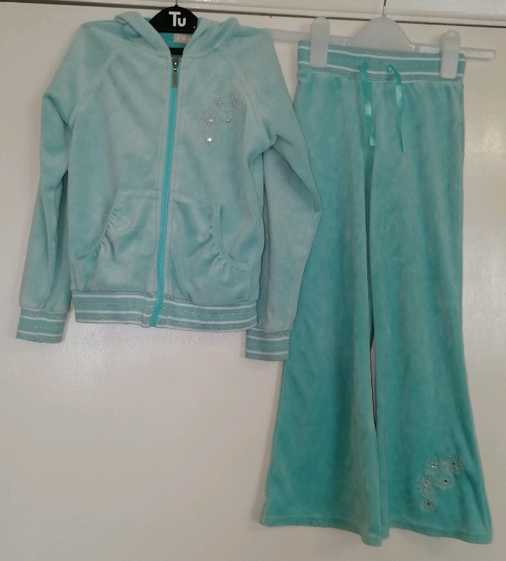 girls tracksuit age 6